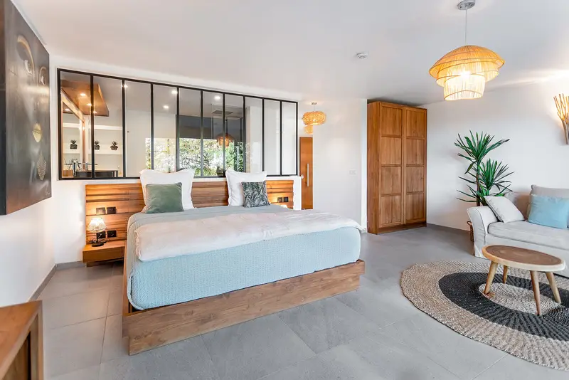 Suite of Caye Blanche with its bed.