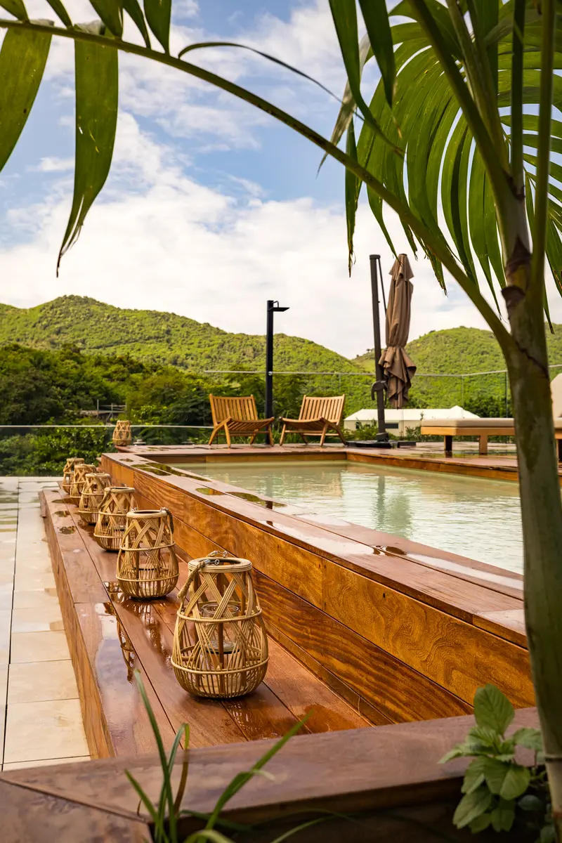 Pool edge with lanterns at Aura.