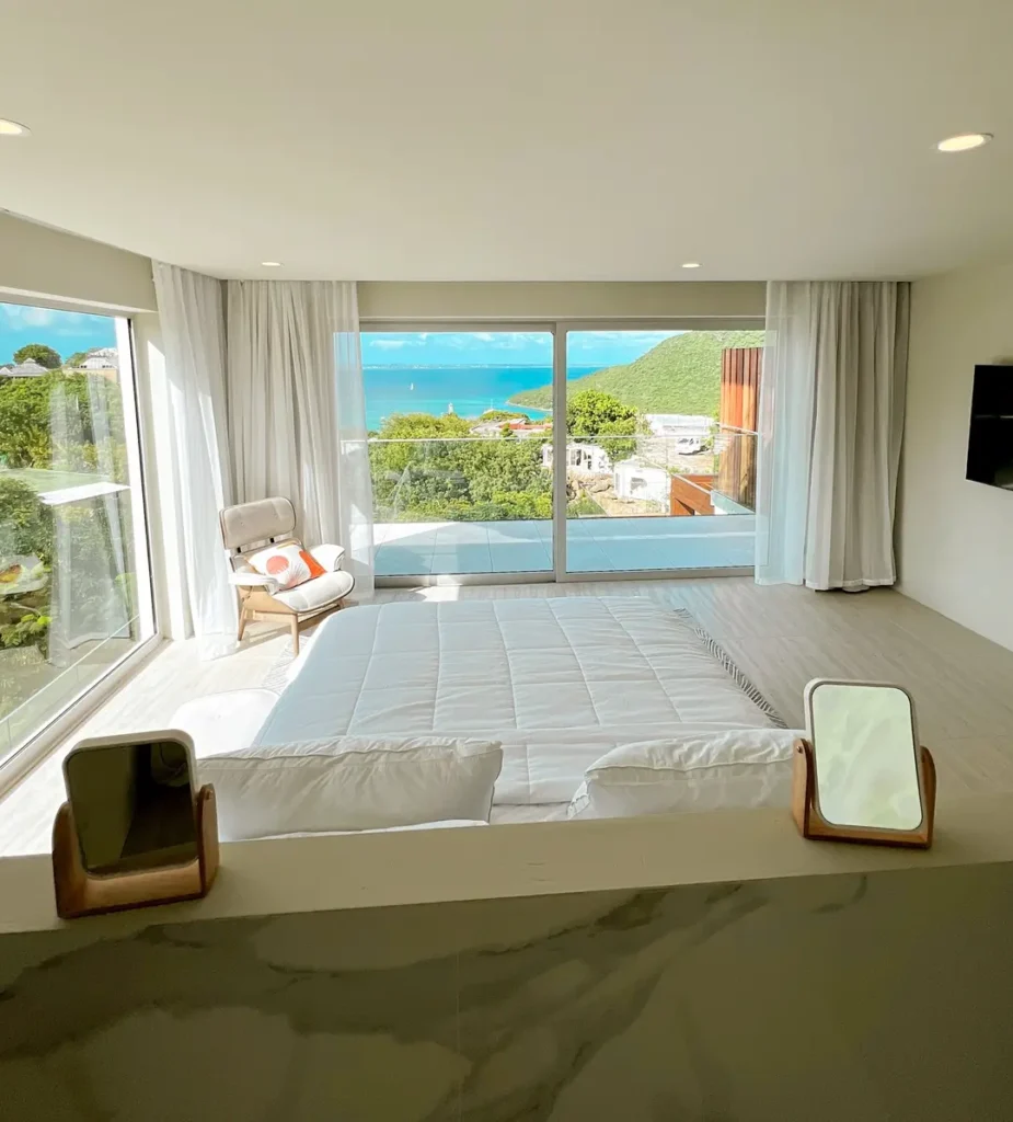 Villa 7, 1 room ocean view, interior or terrace view.